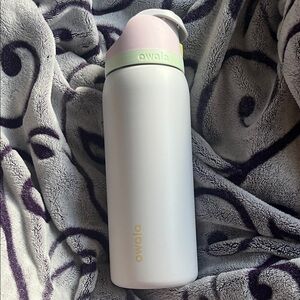 Owala Candy Coated FreeSip Water Bottle🍬